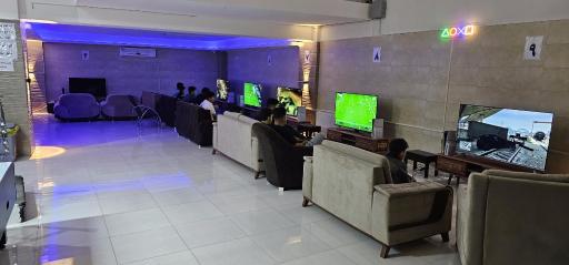 عکس گیم نت درخشان