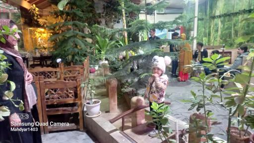 عکس رستوران و سفره خانه فرحزاد