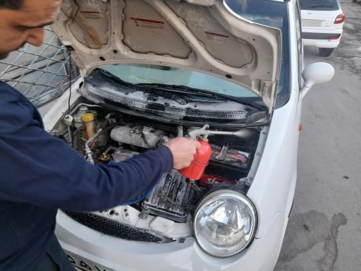 عکس تعویض روغن الهی