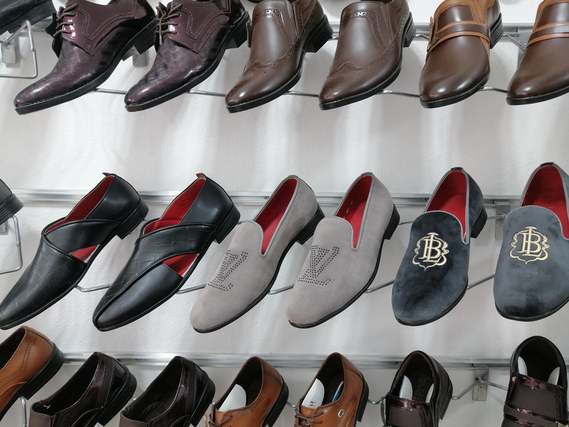 عکس گالری کفش حافظ