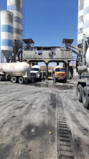 عکس کارگاه بتن سازی پدیده آپادانا