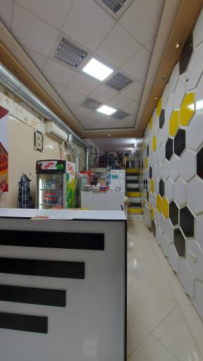 عکس غذای بیرون بر ماه