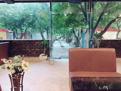 عکس رستوران باغ سیب