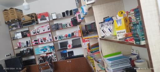 عکس خدمات کامپیوتری رسولی فروش لوازم جانبی کامپیوتر 