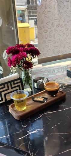 عکس کافه مون