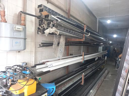 درب و پنجره UPVC شانی لند