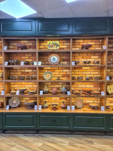 فروشگاه صنایع دستی نهال