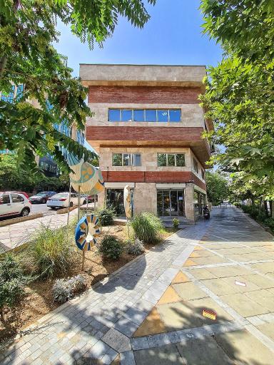 عکس فروشگاه صنایع دستی نهال