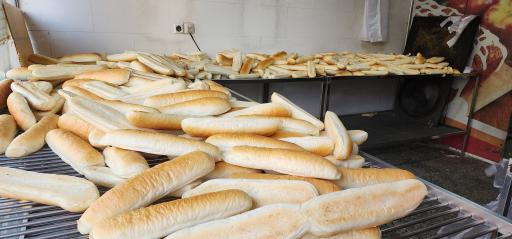 نان حجیم تاویار 