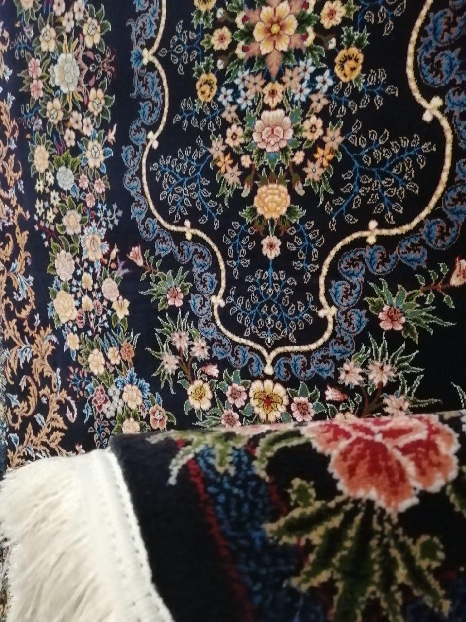 عکس گالری فرش شهر 