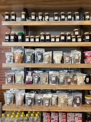 عکس گروه تولیدی آراز(تولیدی کره بادام زمینی)