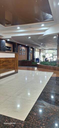 عکس هتل آزادی