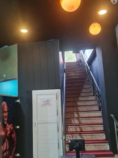 عکس باشگاه بدنسازی پارس پلاس 