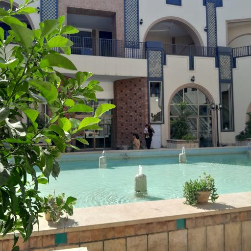 عکس مجتمع تجاری فخرآباد