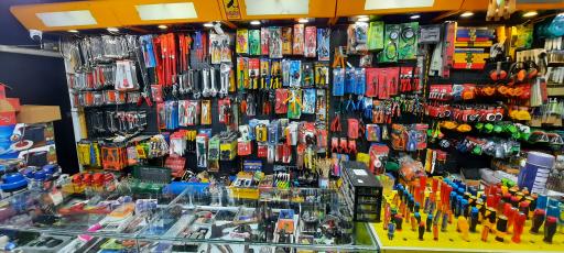 عکس رنگ و ابزار تهرانی