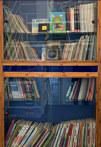 عکس دبستان دخترانه موفق