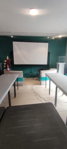 عکس شتاب دهنده لوتوس