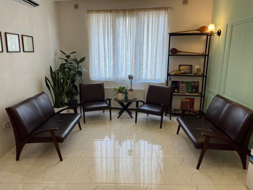 عکس آموزشگاه موسیقی رامند