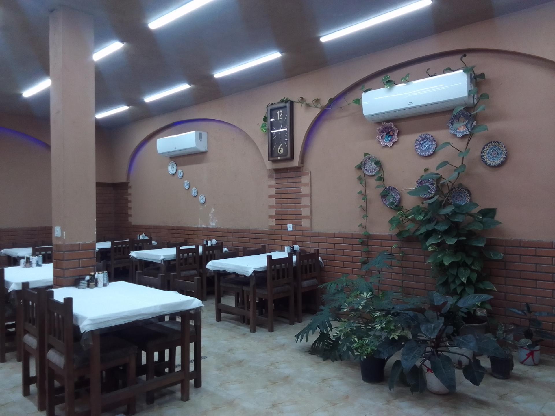 عکس کبابی ریحون 