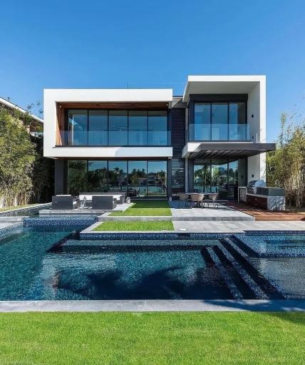 عکس گروه طراحی معماری و نقشه برداری مهندس مومنی