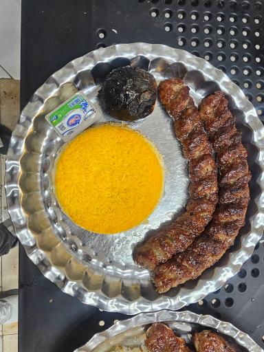 عکس کبابی ریحون 