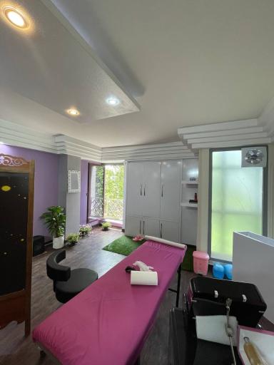 عکس دکتر ساره سادات شهیدی(پوست، مو، لیزر)