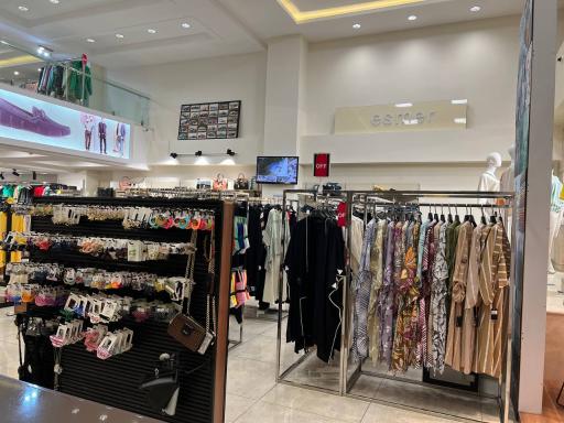 عکس فروشگاه پوشاک اسمر