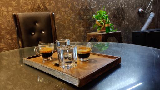 عکس کافه شب