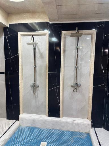 عکس استخر Vip خانوادگی تخت طاووس