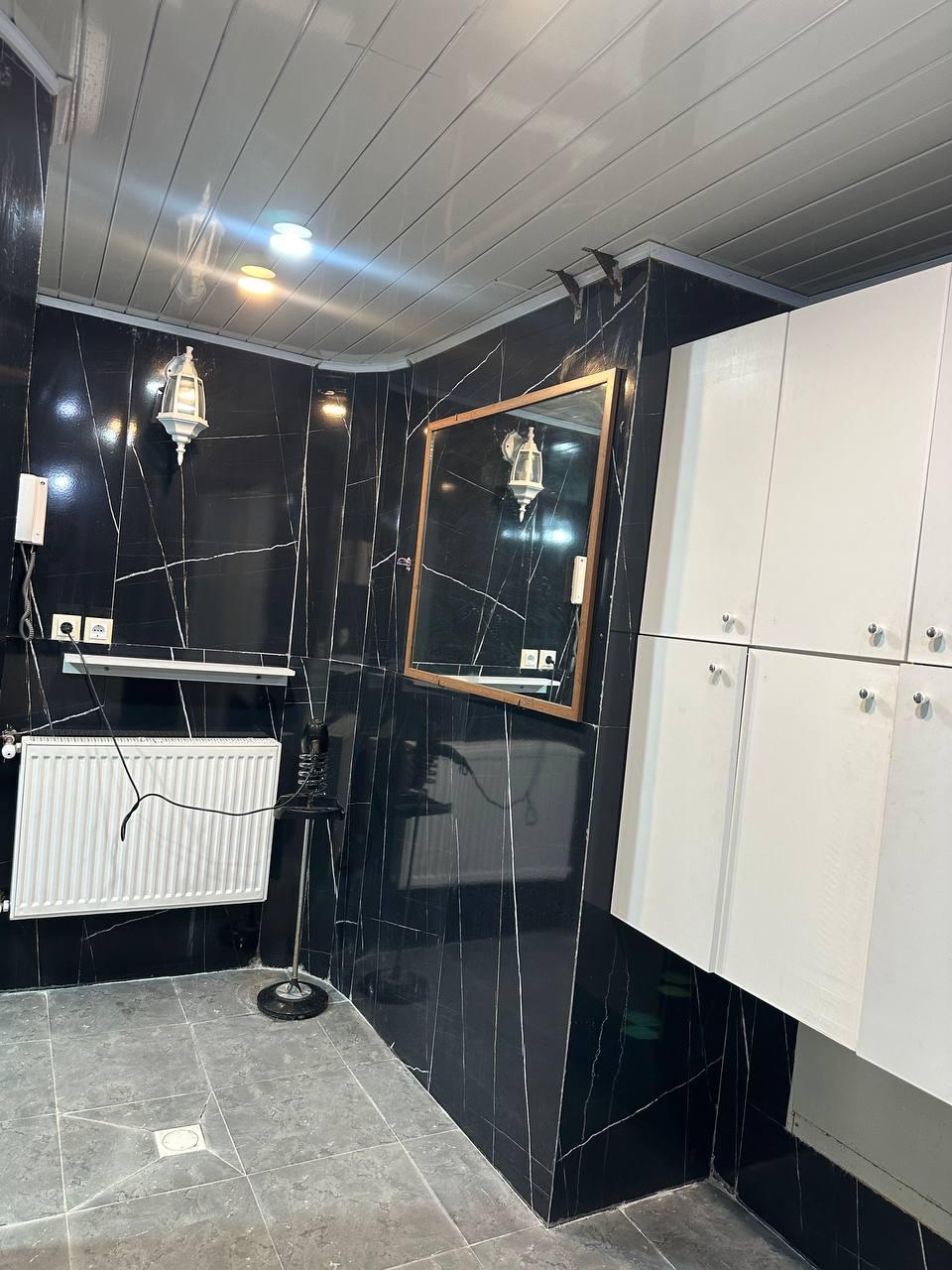 عکس استخر Vip خانوادگی تخت طاووس