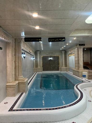 عکس استخر Vip خانوادگی تخت طاووس