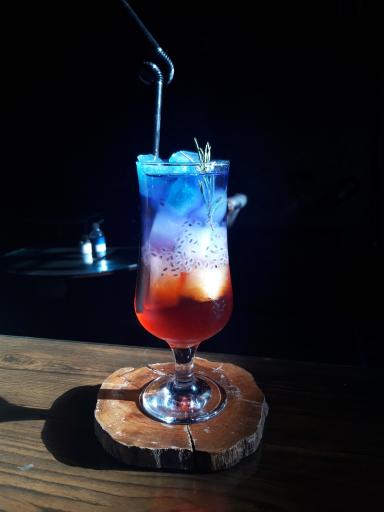 عکس کافه شب