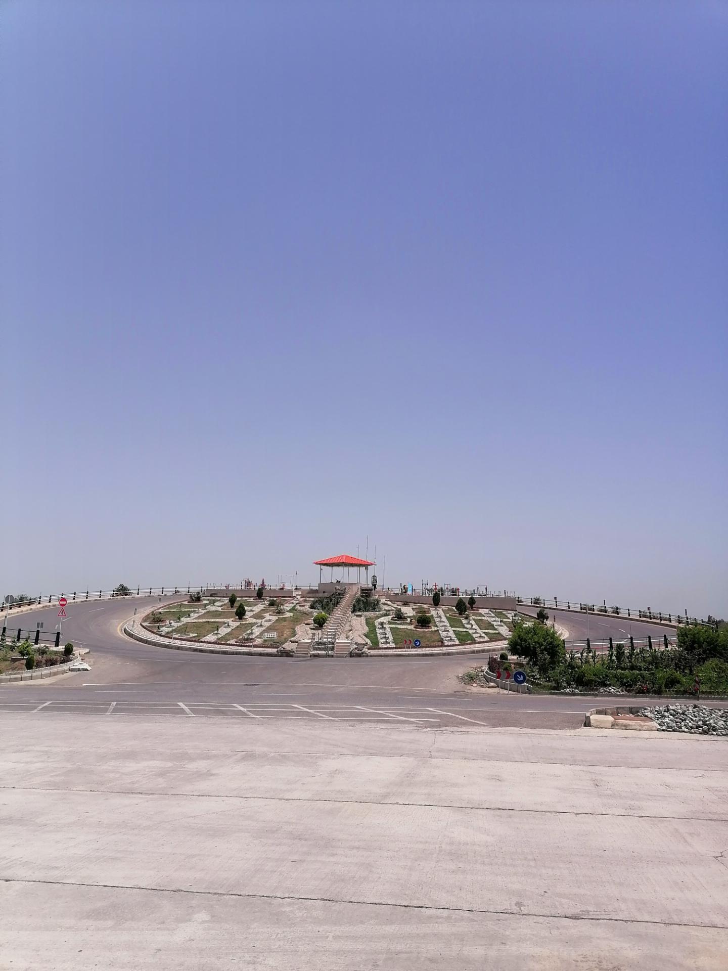 عکس مجتمع آموزش رانندگی گلستان(پایه یکم،دوم،و سوم)