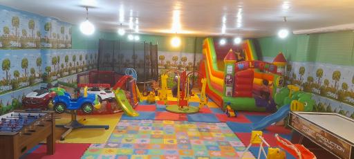 عکس خانه بازی کودک سروین