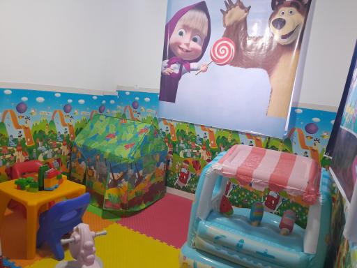 عکس خانه بازی آبنبات