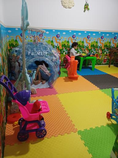 عکس خانه بازی آبنبات