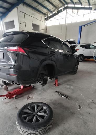 عکس تعمیرگاه ساسان