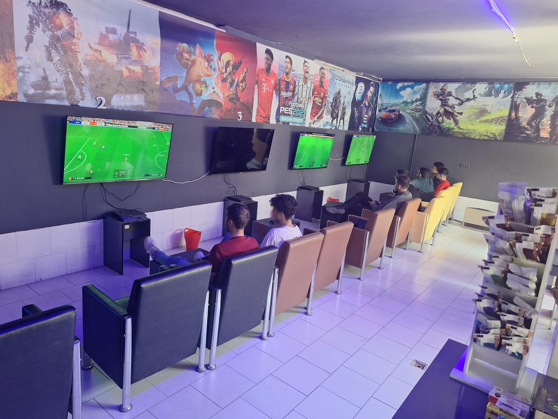 عکس کافه گیم اوشیدا