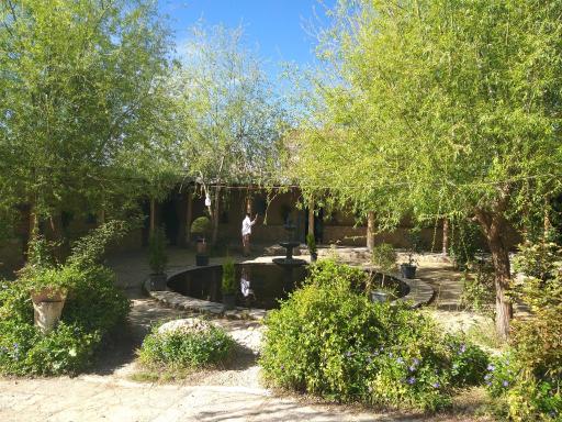 عکس اقامتگاه روزی روزگاری