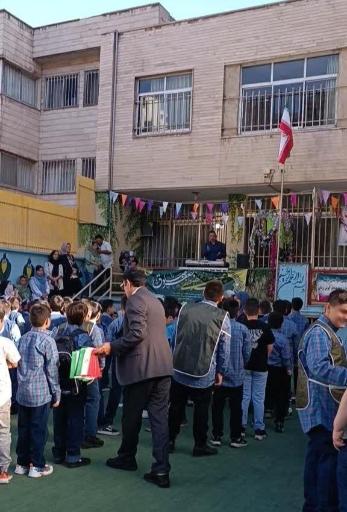 عکس دبستان پسرانه غیردولتی نمونه فردوس