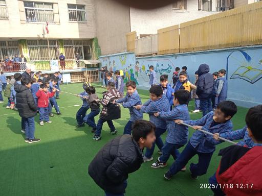 عکس دبستان پسرانه غیردولتی نمونه فردوس