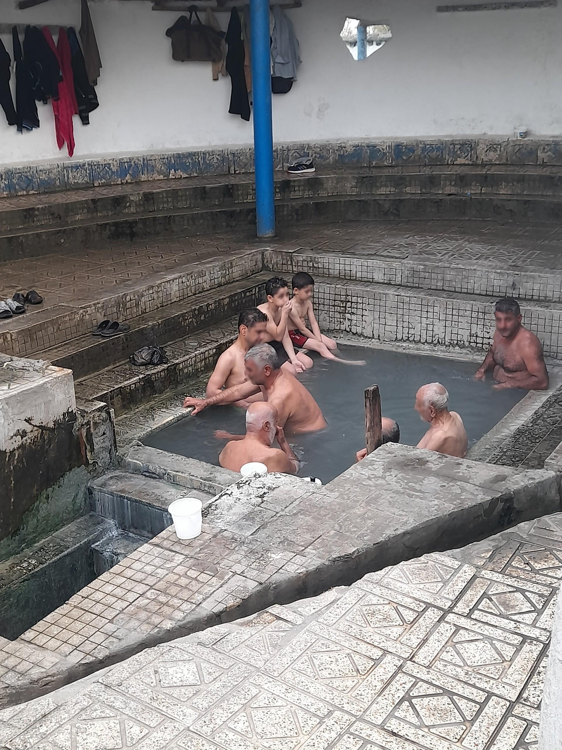 عکس سرچشمه آبگرم کش و سنگ بنه