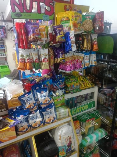 عکس سوپر مارکت آراز 