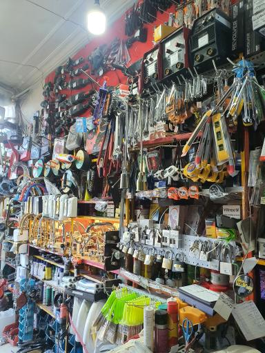 عکس ابزار و لوله نوین