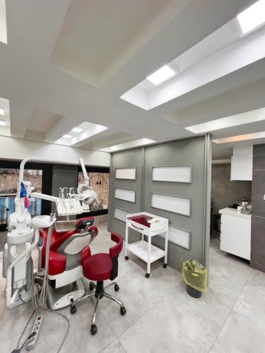 عکس دندانپزشکی دکتر سیده اسماء نمازی 