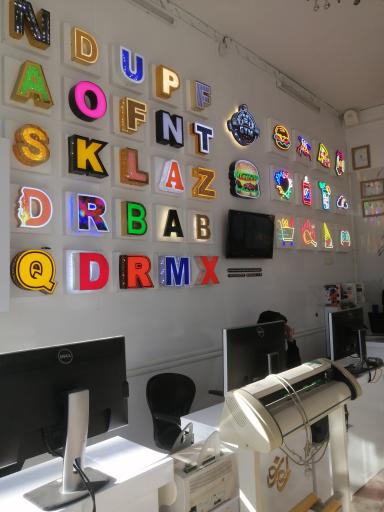 عکس مجموعه چاپ و تابلوسازی راه نو 