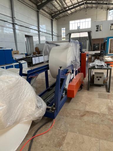 عکس تولیدی دستمال کاغذی ساریگل