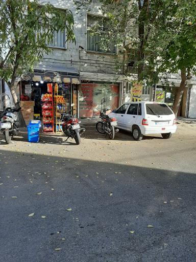 عکس سوپر مارکت شقایق