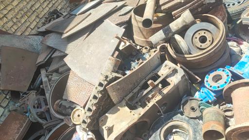 عکس انبار ضایعات برادران زارعی 