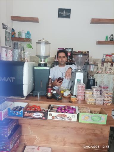 عکس کافه قهوه فروشی دانش